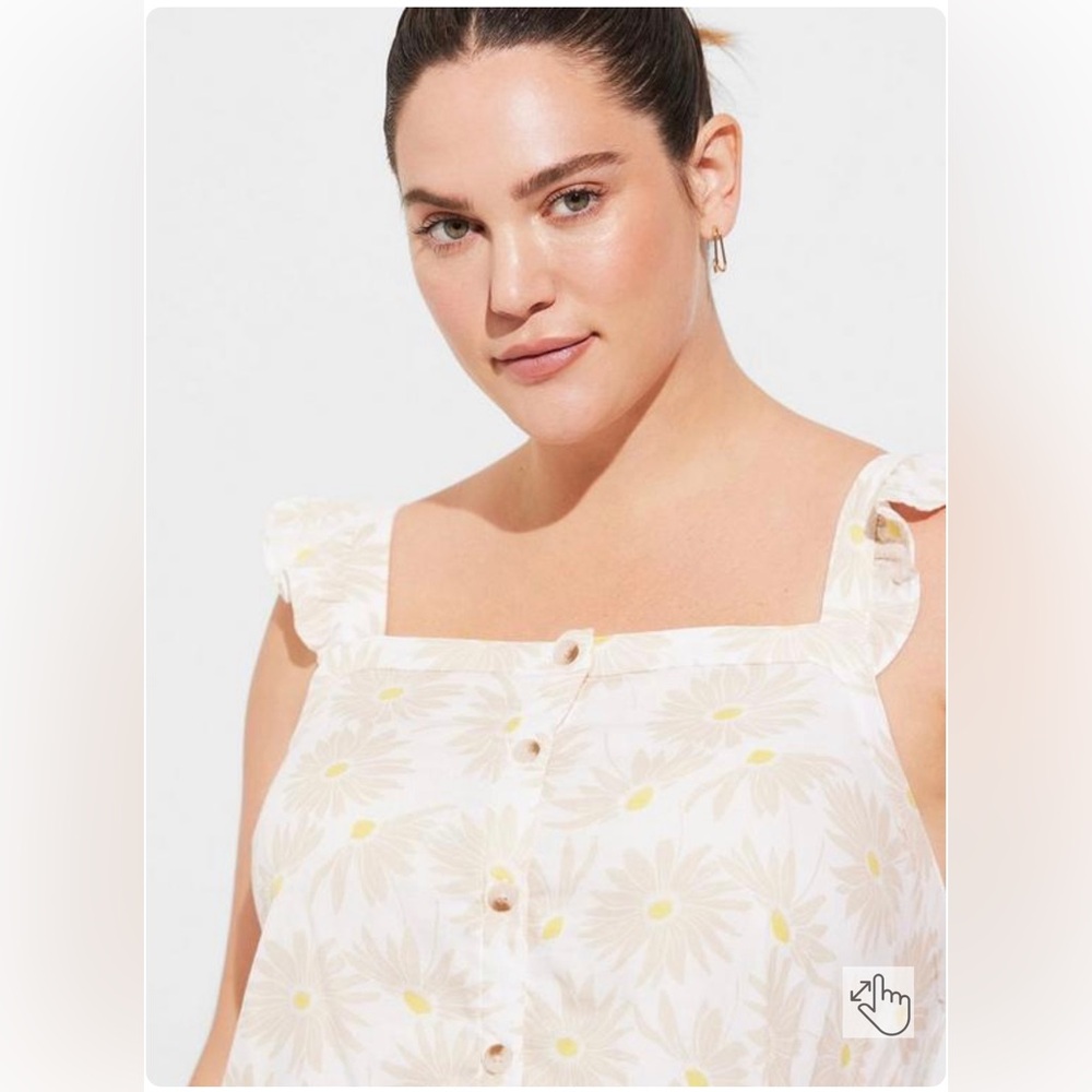 Torrid ruffle button front tank daisy daydream size 4 - Picture 4 of 6